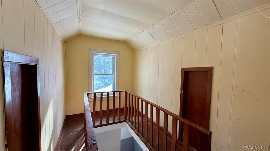 98 E New York Avenue, Pontiac, MI 48340 — Photo 13