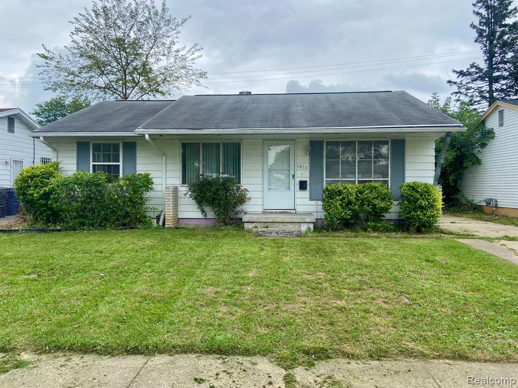 6410 Belltree Lane, Flint, MI 48504 — front exterior