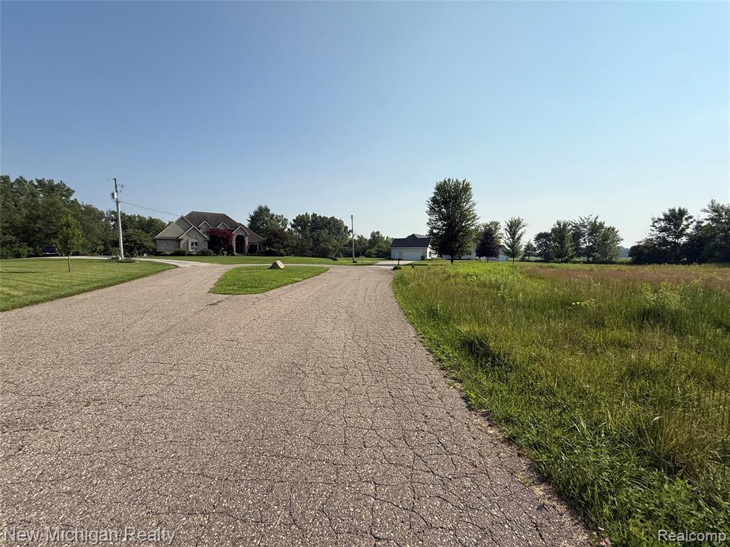 9807 Oak Ridge Road, New Lothrop, MI 48460 — Photo 2