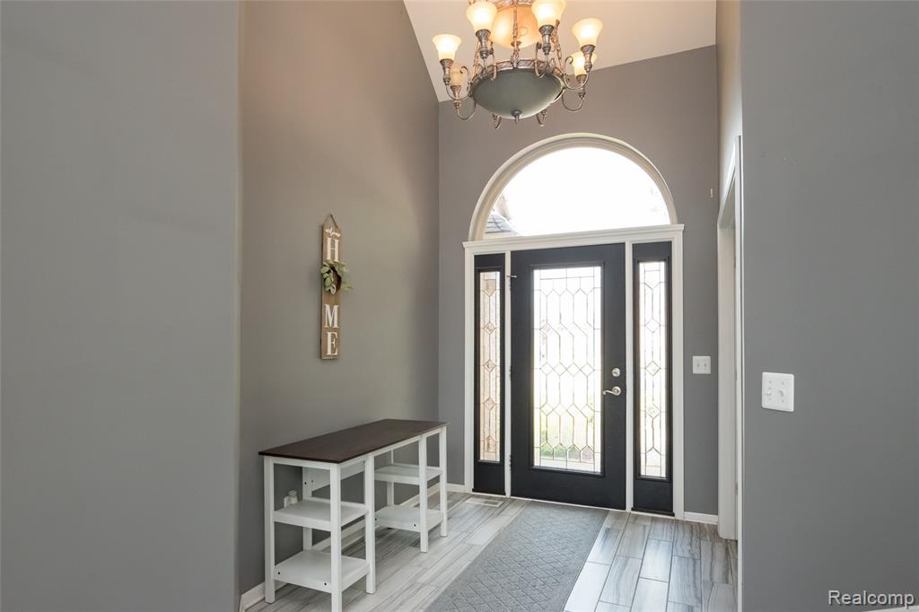 46431 Mariner Drive, Macomb, MI 48044 — Photo 11