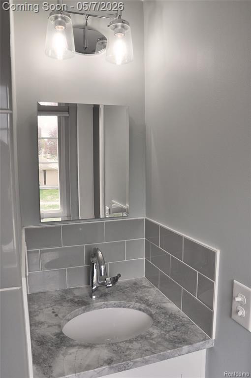 5443 English Drive, Troy, MI 48085 — Photo 17