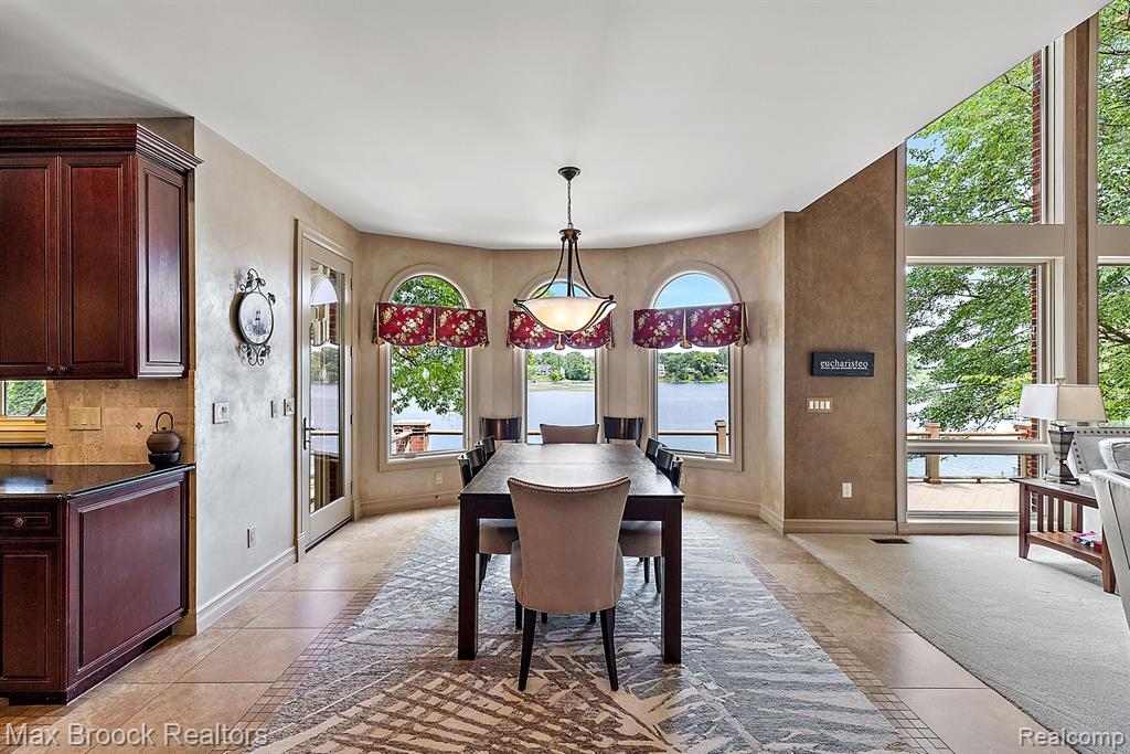 6340 Lakeshore Street, West Bloomfield, MI 48323 — Photo 13