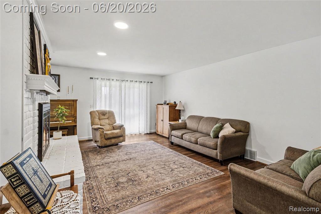 5465 S Lake George Road, Metamora, MI 48455 — Photo 9