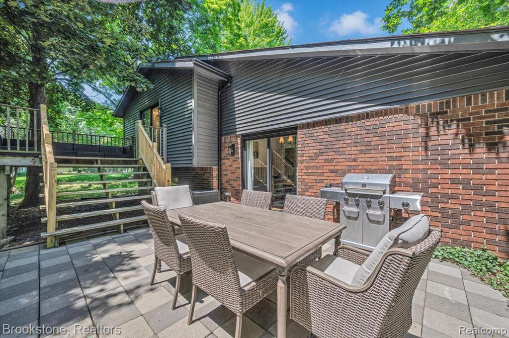 5067 Algonquin Boulevard, Clarkston, MI 48348 — Photo 3