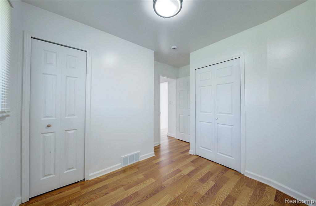 35030 Michelle Drive, Romulus, MI 48174 — Photo 27