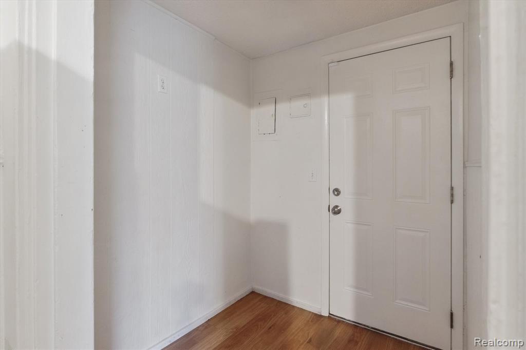 7028 PACKARD Avenue, Warren, MI 48091 — Photo 17