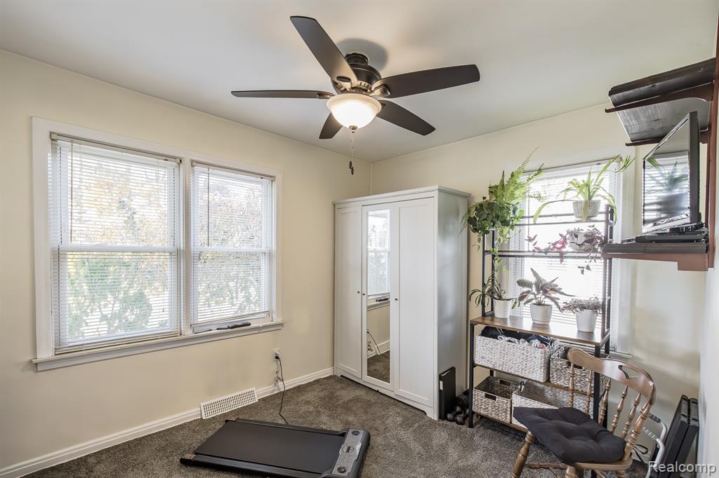 44084 Utica Road, Utica, MI 48317 — Photo 24