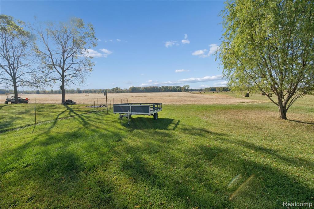 16303 Almont Road, Allenton, MI 48002 — Photo 47