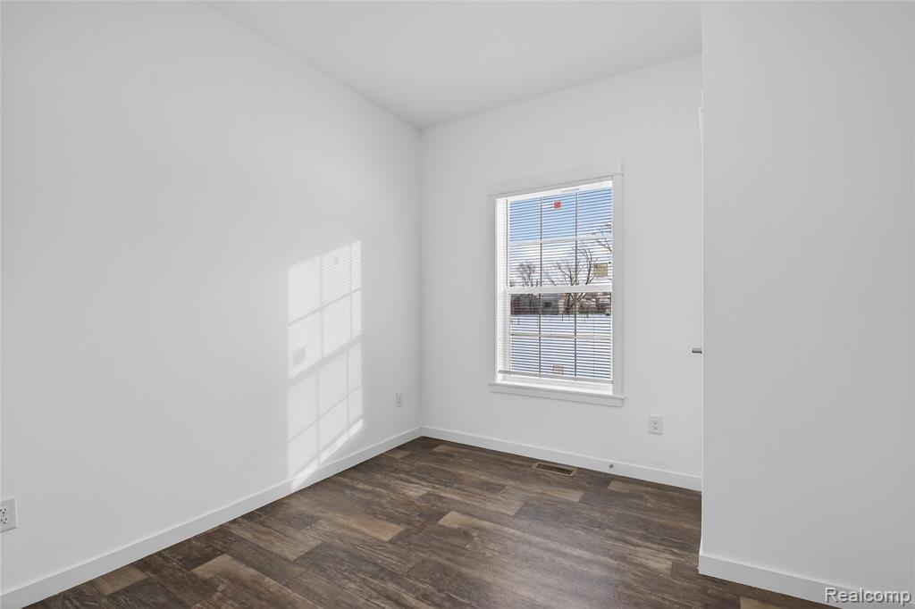 7527 Packard Ave, Warren, MI 48091 — Photo 24