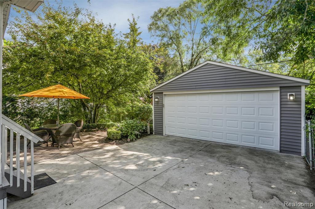 812 N Edison Avenue, Royal Oak, MI 48067 — Photo 30