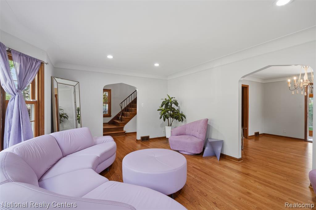 169 McKinley Avenue, Grosse Pointe Farms, MI 48236 — Photo 10
