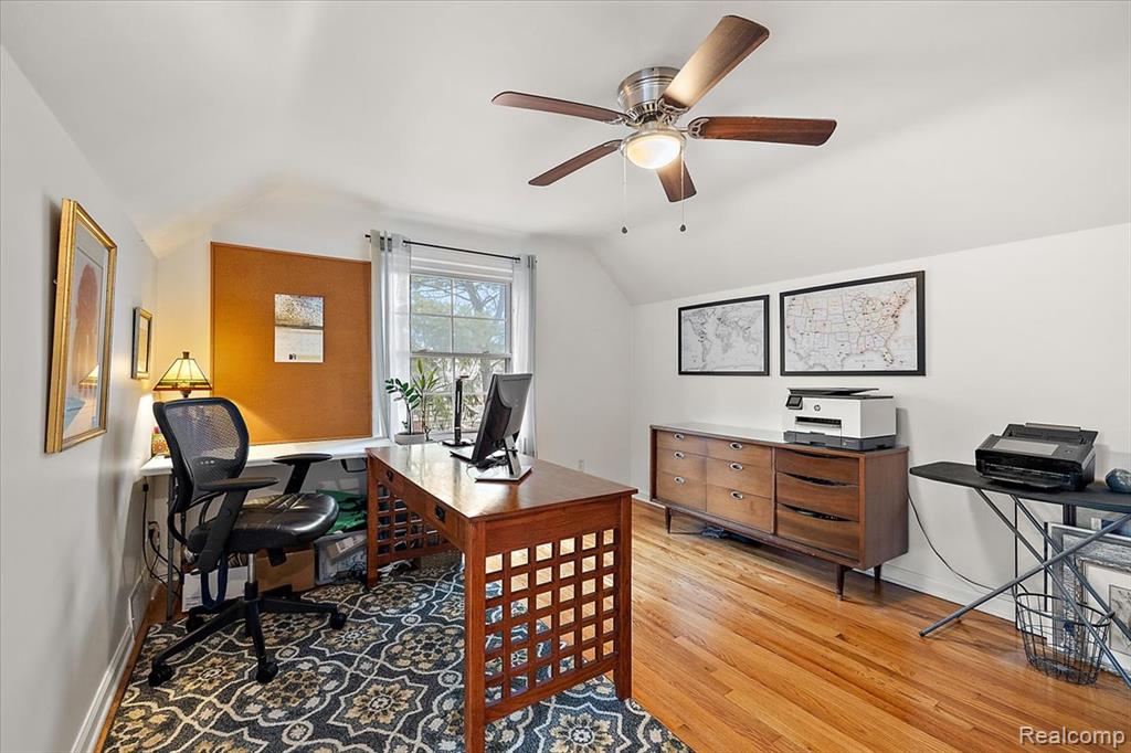 16244 Lauderdale Avenue, Beverly Hills, MI 48025 — Photo 32