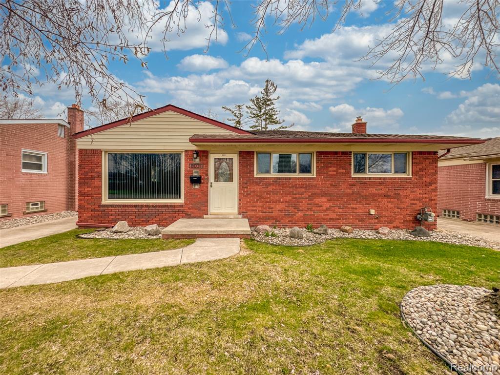 8031 Pardee Road, Taylor, MI 48180 — front exterior