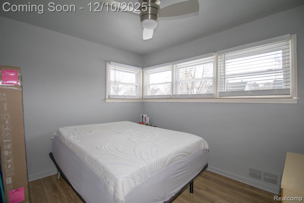 20000 Lancaster Street, Harper Woods, MI 48225 — Photo 16