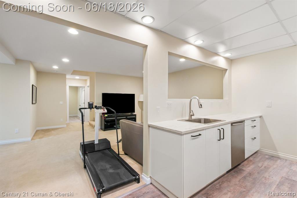 34225 Thornbrook Drive, Farmington, MI 48335 — Photo 48