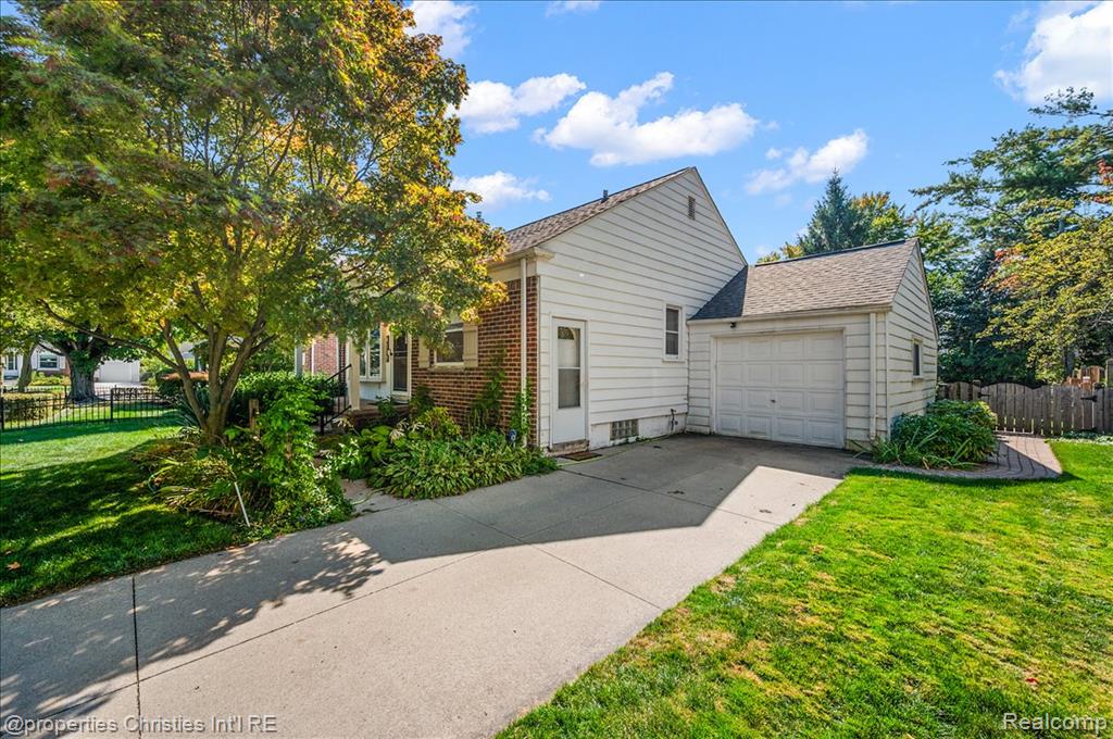 4109 Berkshire Road, Royal Oak, MI 48073 — Photo 35