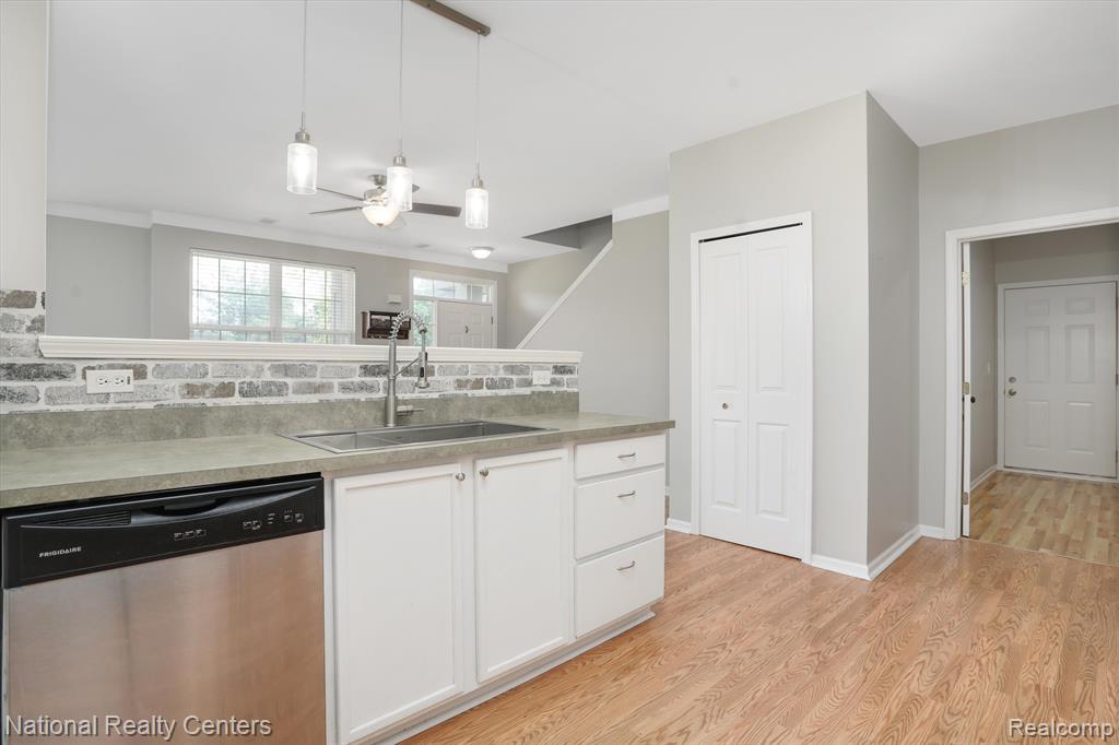 4248 HAMPTON RIDGE Boulevard, Howell, MI 48843 — Photo 8