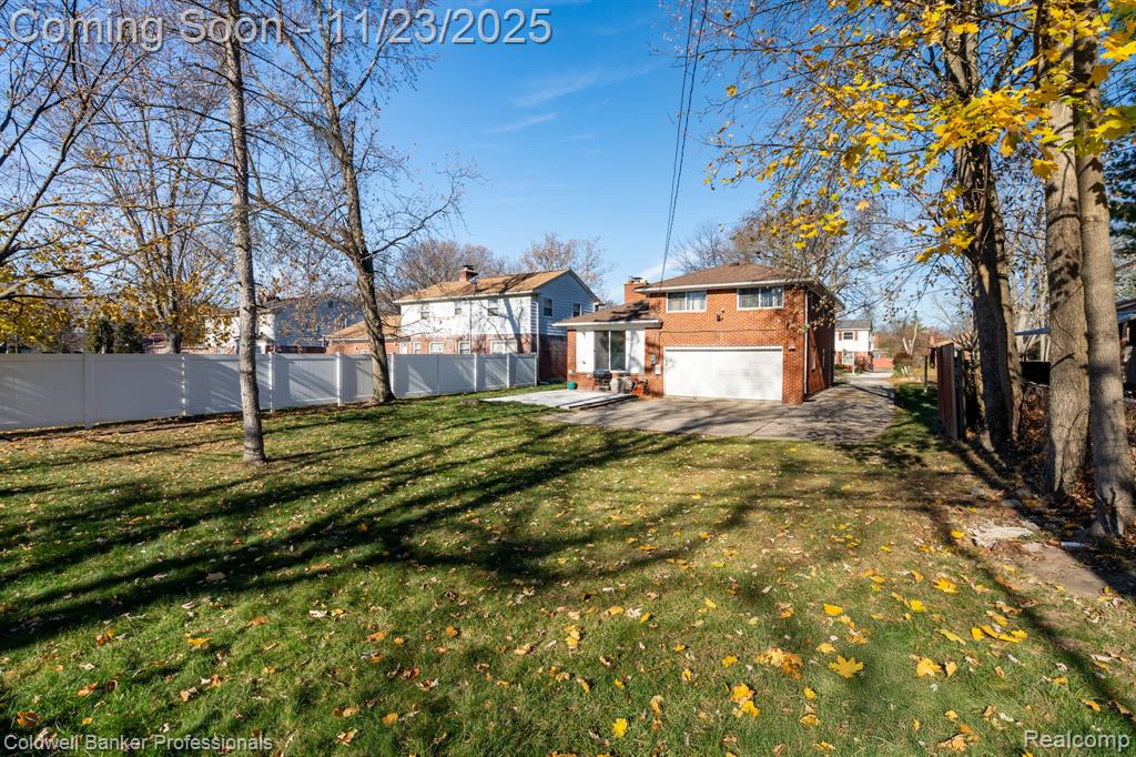 17377 Avilla Boulevard, Lathrup Village, MI 48076 — Photo 16