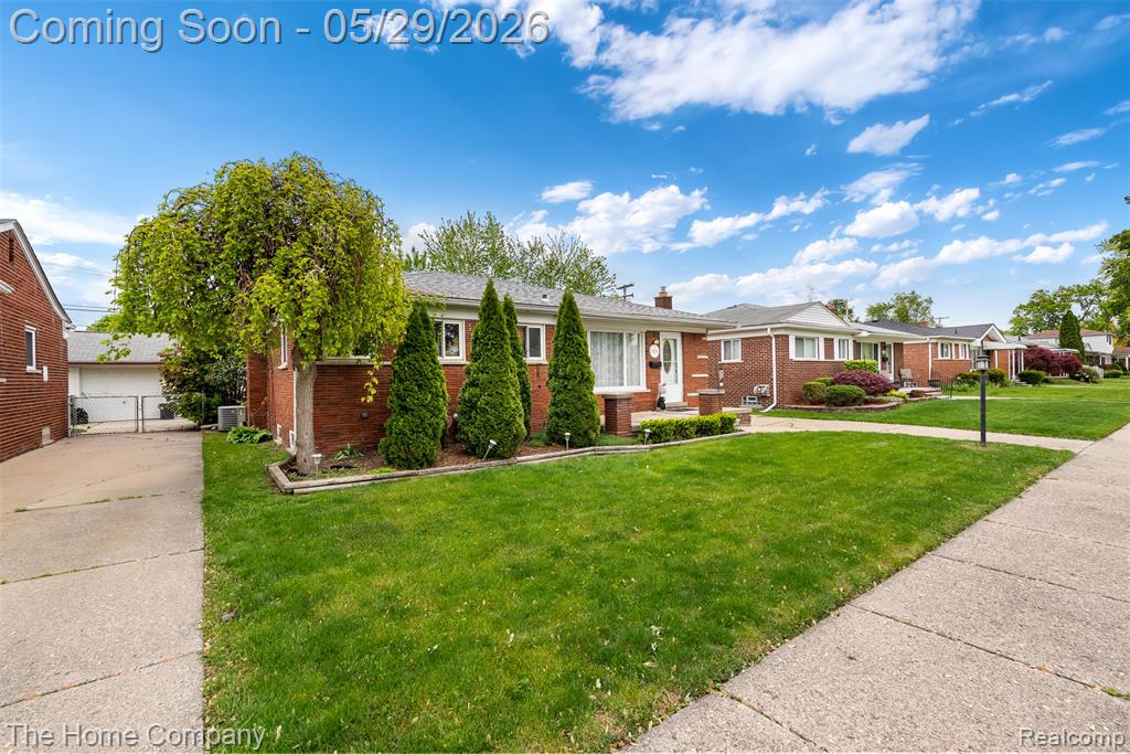 24564 Marine Avenue, Eastpointe, MI 48021 — Photo 4