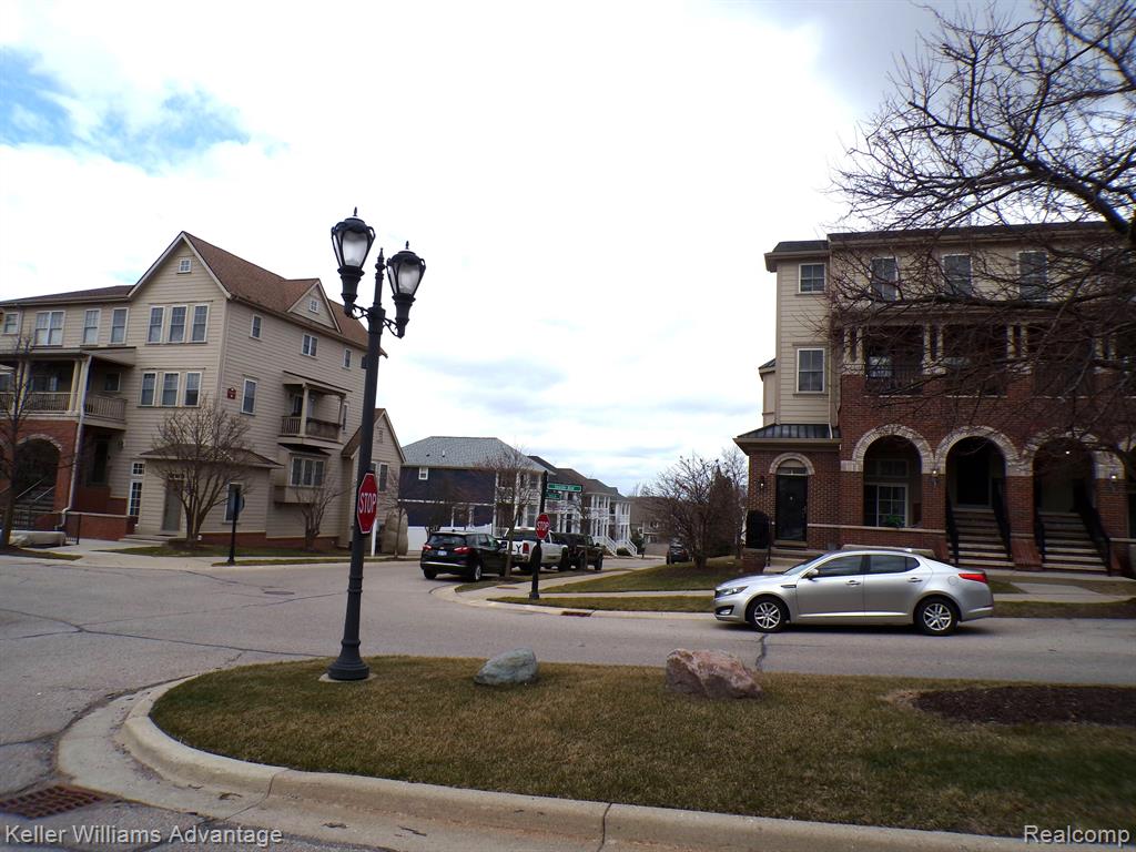 3976 Forester Boulevard, Auburn Hills, MI 48326 — Photo 20