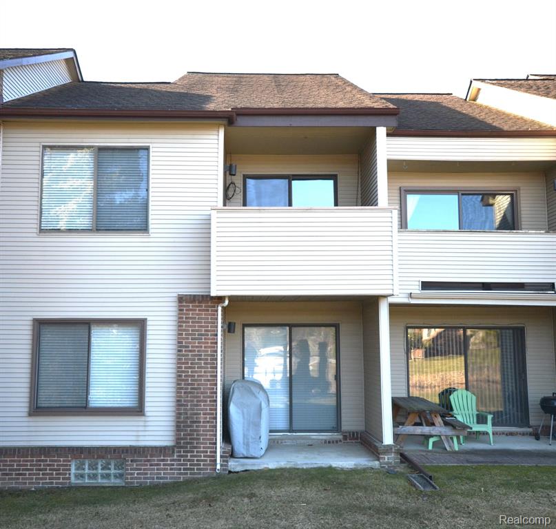 6620 Ridgefield Circle, West Bloomfield, MI — Photo 25