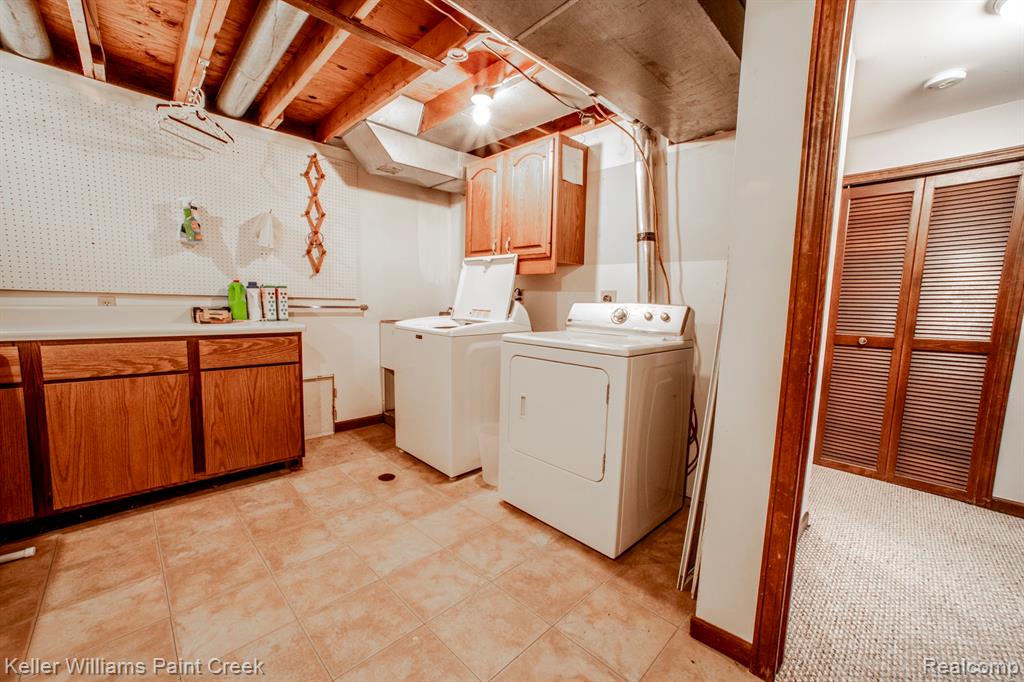 939 Biggers Court, Rochester Hills, MI 48309 — Photo 25
