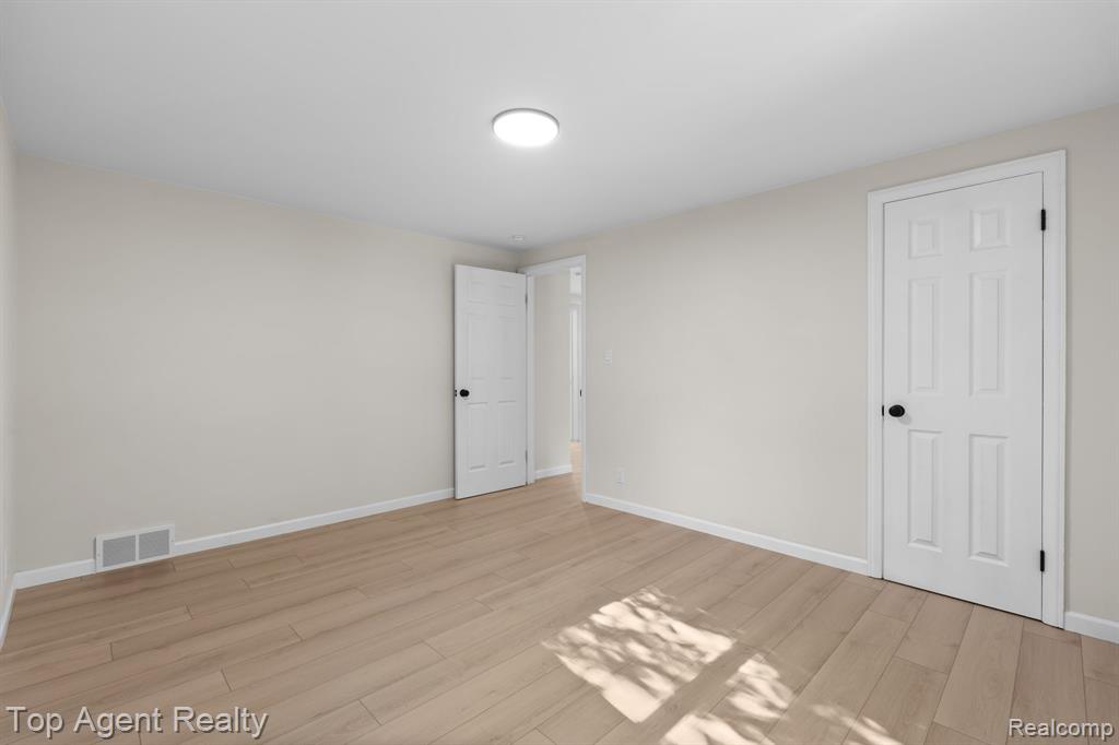 14257 Artesian Street, Detroit, MI 48223 — Photo 24