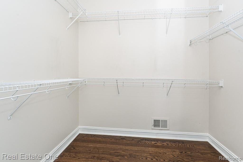 534 Parkland Hills Drive, Rochester, MI 48306 — Photo 29