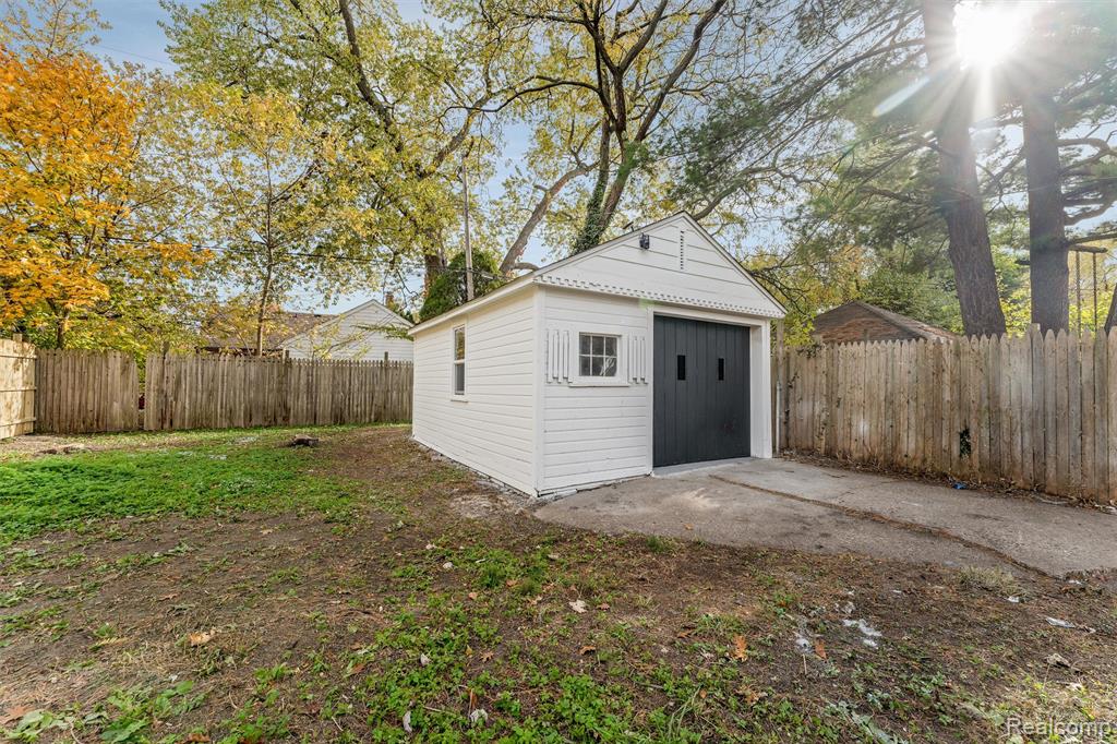 11090 McKinney Street, Detroit, MI 48224 — Photo 22