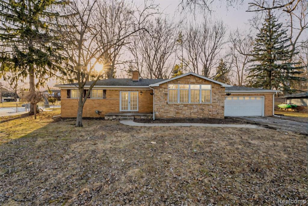 780 Bow Lane, Waterford, MI 48328 — front exterior