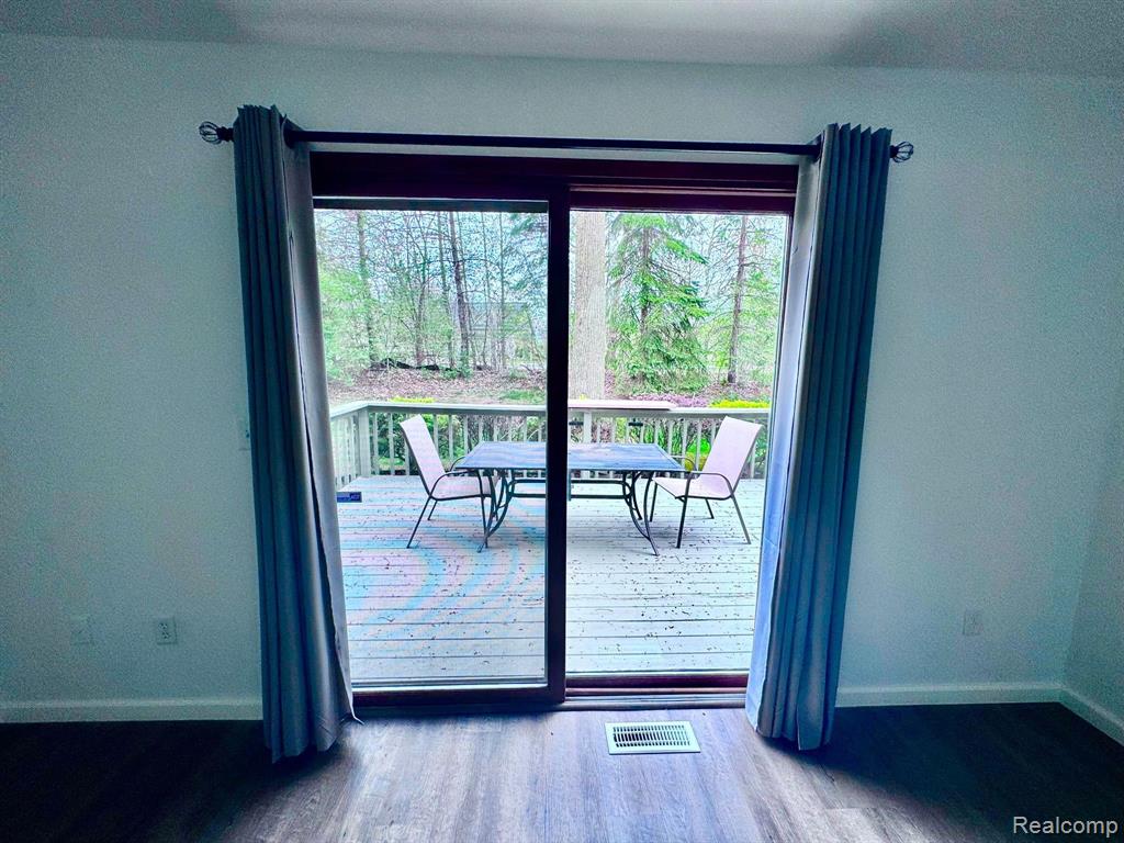 5440 PARKGROVE Road, Ann Arbor, MI 48103 — Photo 13