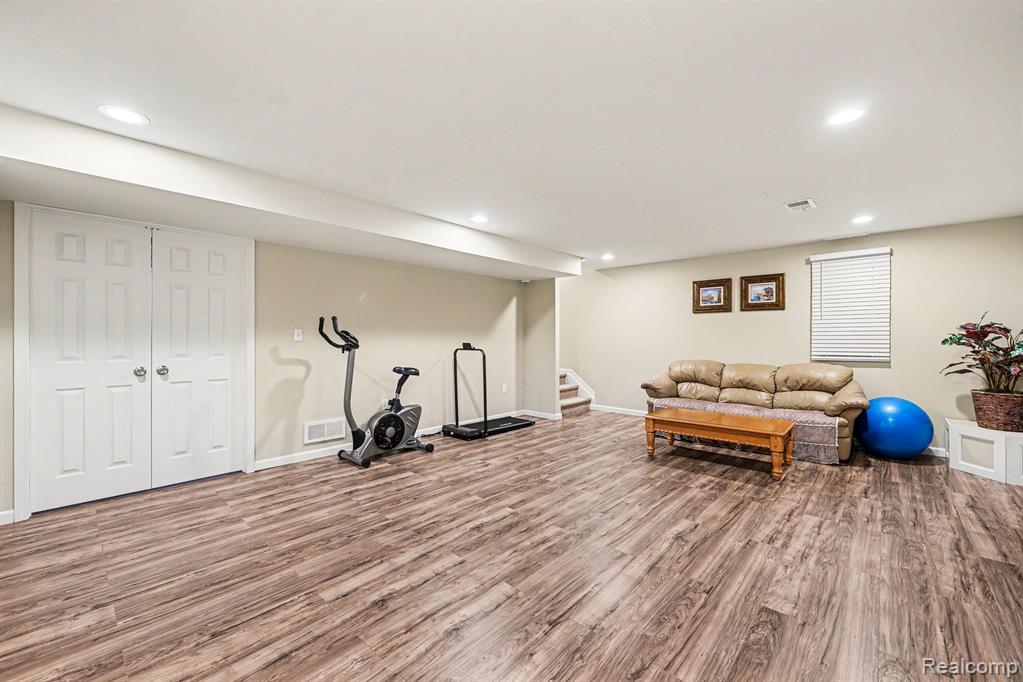 51133 Federal Boulevard, Canton, MI 48188 — Photo 23