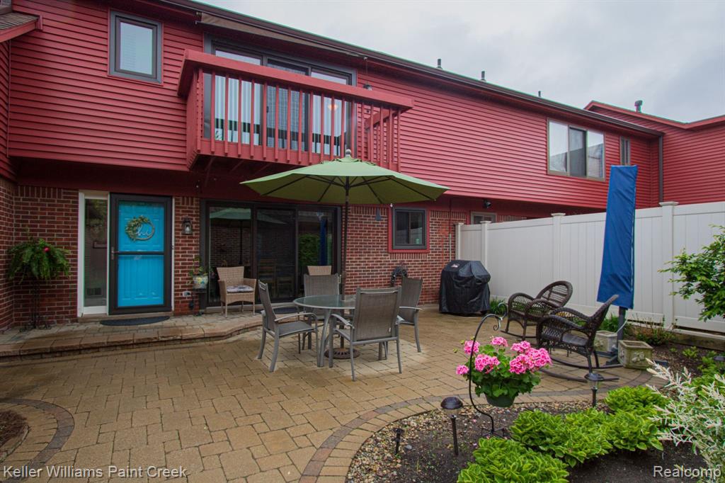 42200 LOCHMOOR Street, Clinton Twp, MI 48038 — Photo 6