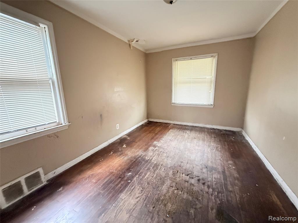 8855 Stout Street, Detroit, MI 48228 — Photo 9