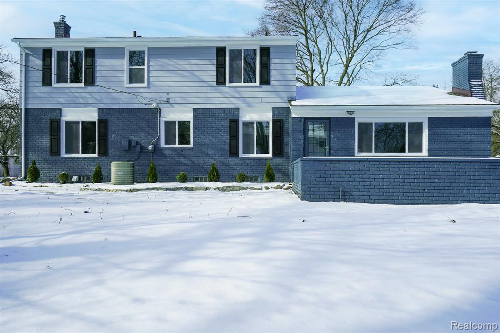 7359 SAINT AUBURN Drive, Bloomfield Hills, MI 48301 — Photo 5