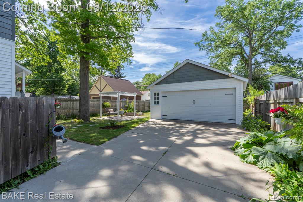 675 W Hazelhurst Street, Ferndale, MI 48220 — Photo 42