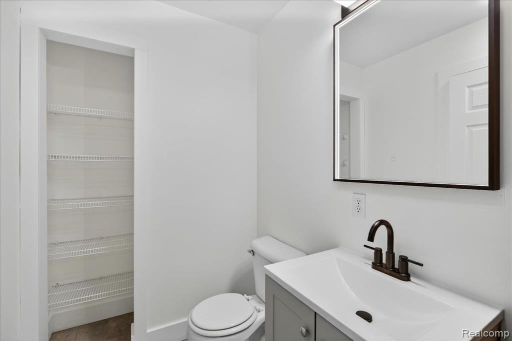48 Broadway St., Suite D, Oxford, MI 48371 — Photo 21