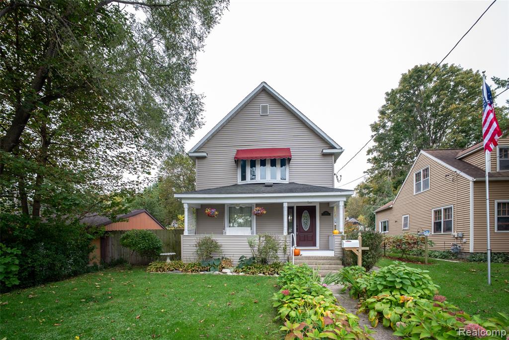 1118 E Alcott Street, Kalamazoo, MI 49001