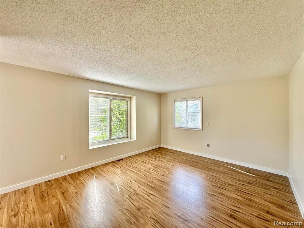 6505 POCAHONTAS Street, Westland, MI — Photo 11