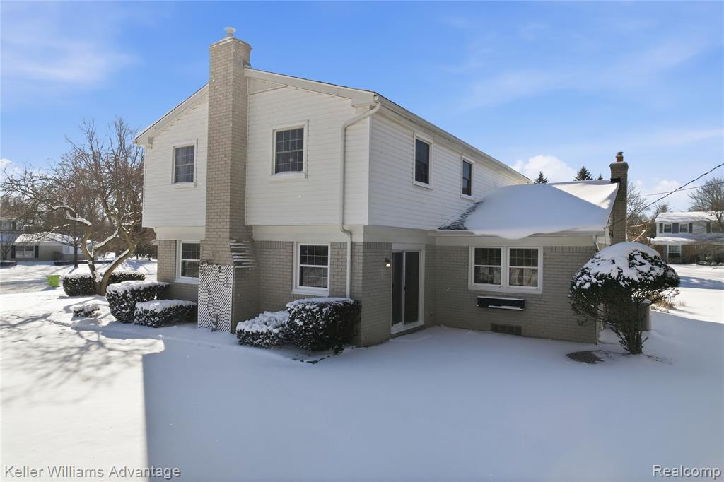22846 Gilbar Street, Novi, MI — Photo 48