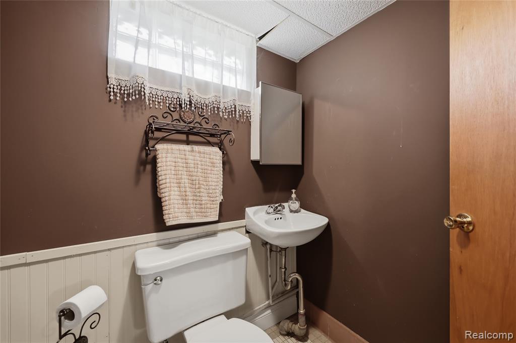 19029 Florian Street, Roseville, MI 48066 — Photo 24