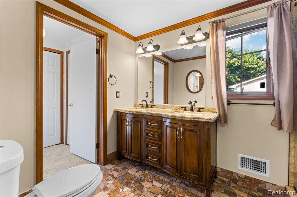 11203 Waverly Drive, Plymouth, MI 48170 — Photo 16