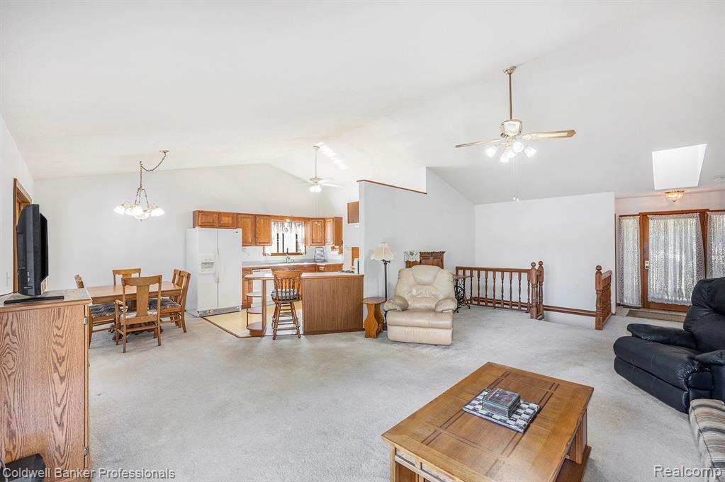 Fabulous Open Floors with Cathedral Ceilings