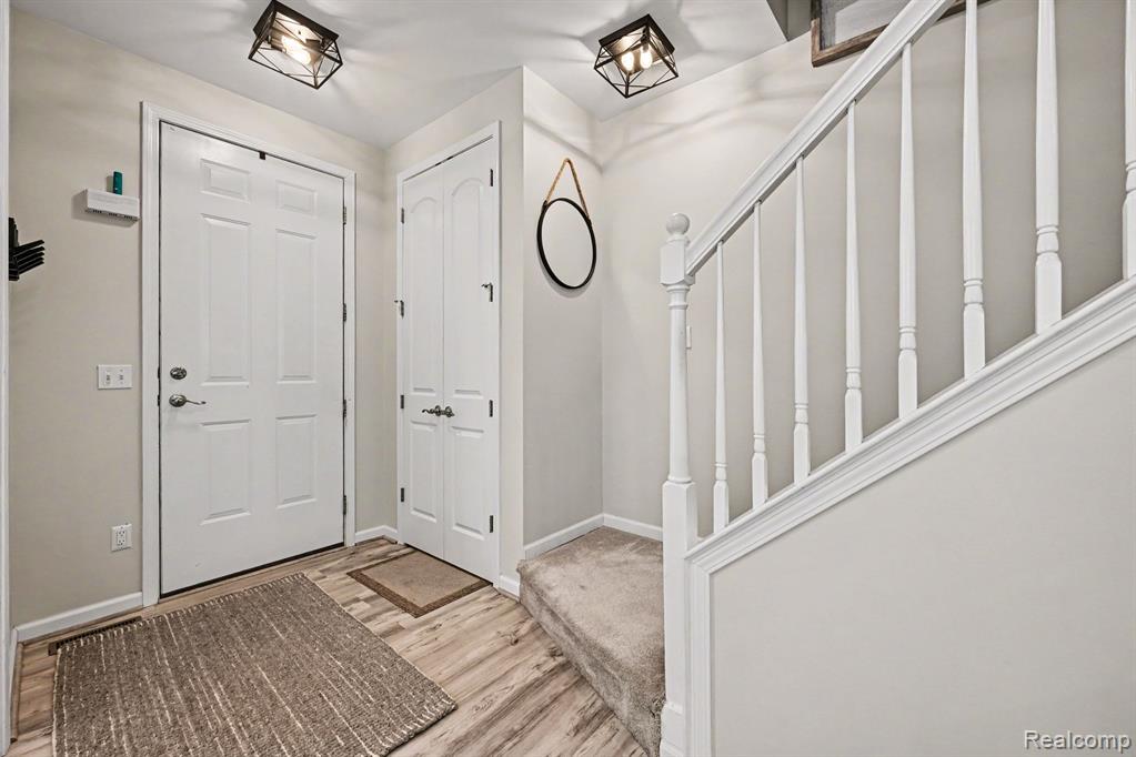 28614 Cottage Lane, New Hudson, MI 48165 — Photo 4