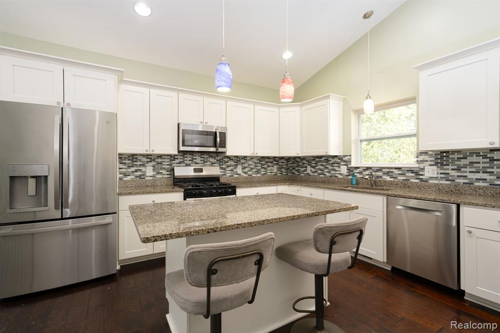 4610 Clyde Road, Howell, MI 48855 — Photo 16