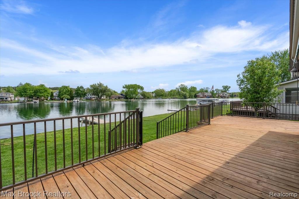1317 Castlewood Drive, White Lake, MI — Photo 48