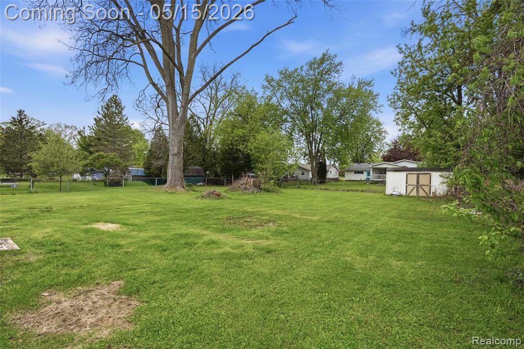 6141 Sandy Lane N, Burton, MI 48519 — Photo 27