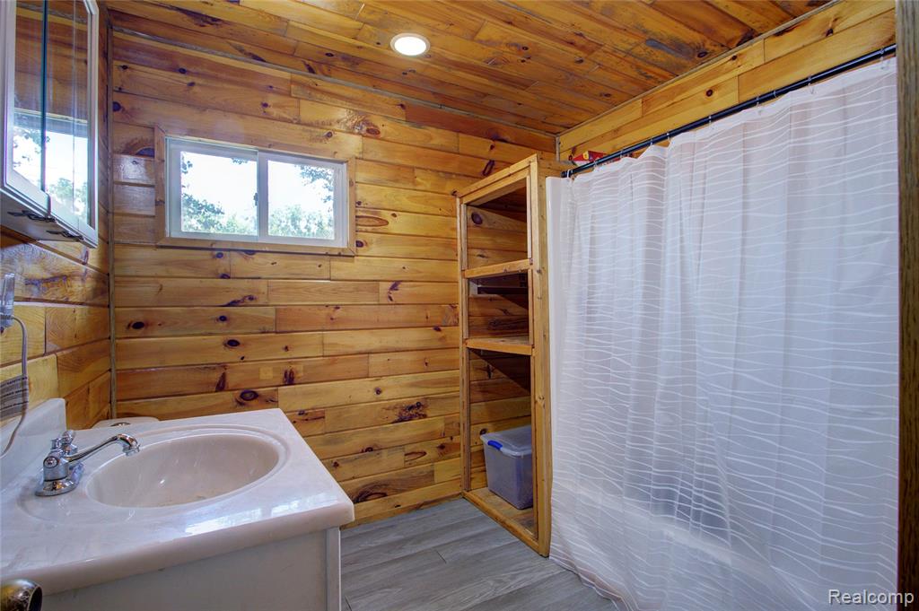 1906 Banner Road, Saginaw, MI 48601 — Photo 16