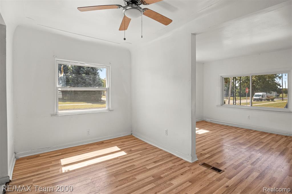 21304 Glen Lodge Road, Royal Oak, MI 48220 — Photo 19