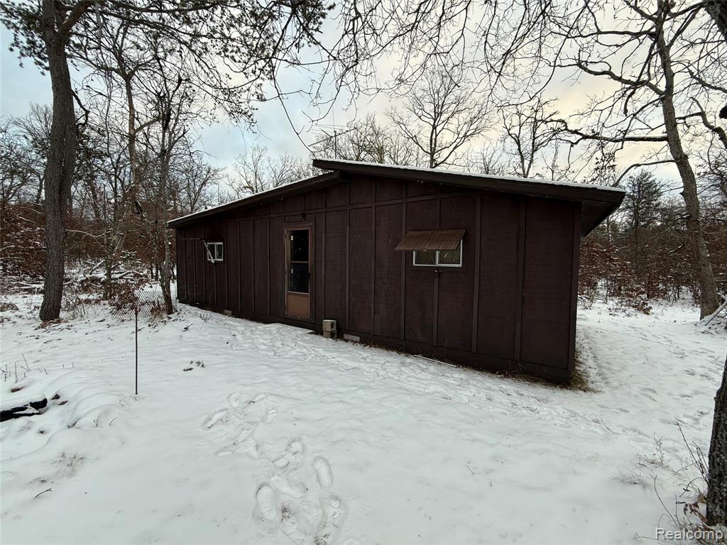 10270 S Queens Highway, Chase, MI 49623 — Photo 6